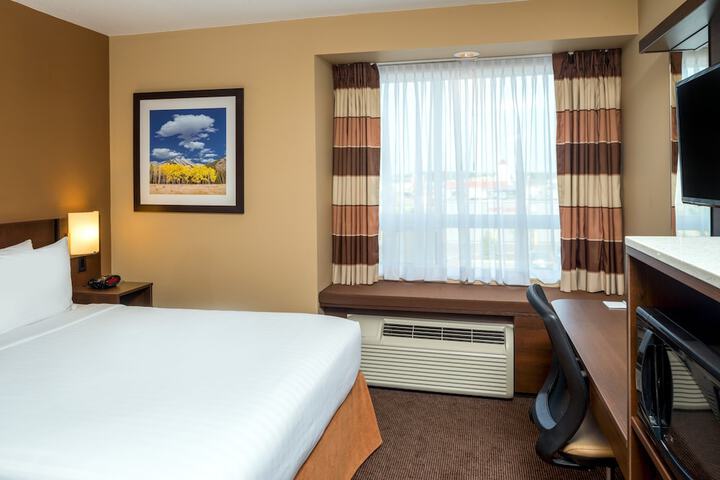Room 11 of 22