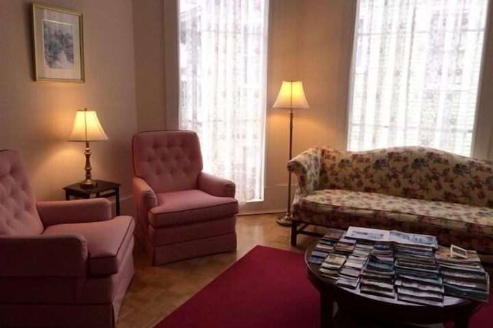 Room 10 of 35