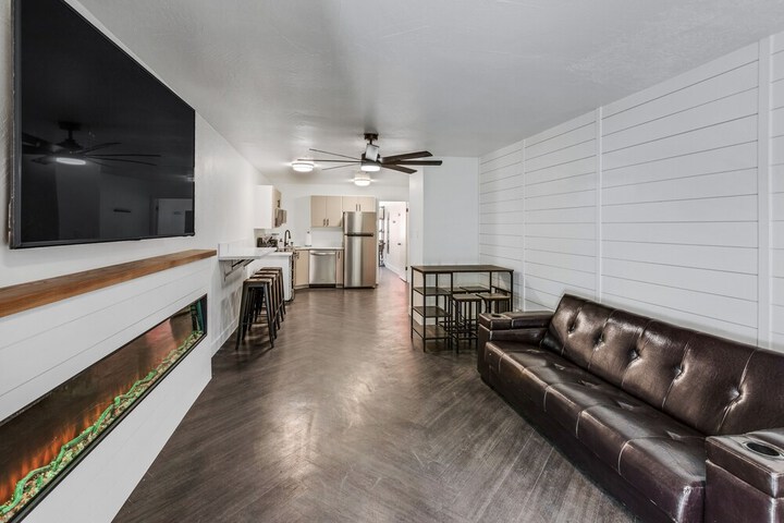 Beautiful Ski-in / ski-out Condo Located on the Eagle Point Resort! 1 Bedroom Condo by RedAwning