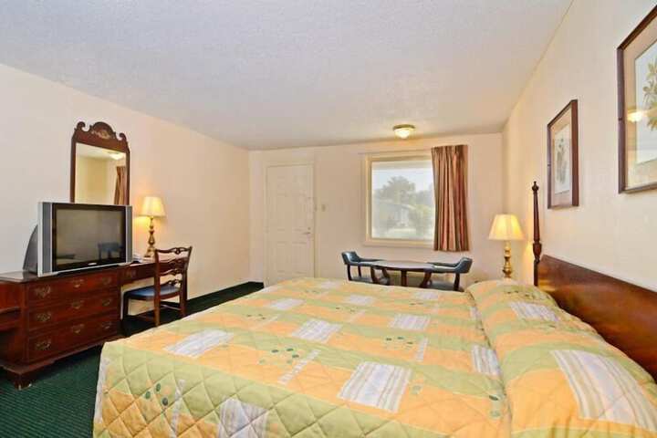 Motel 6 Sandersville GA