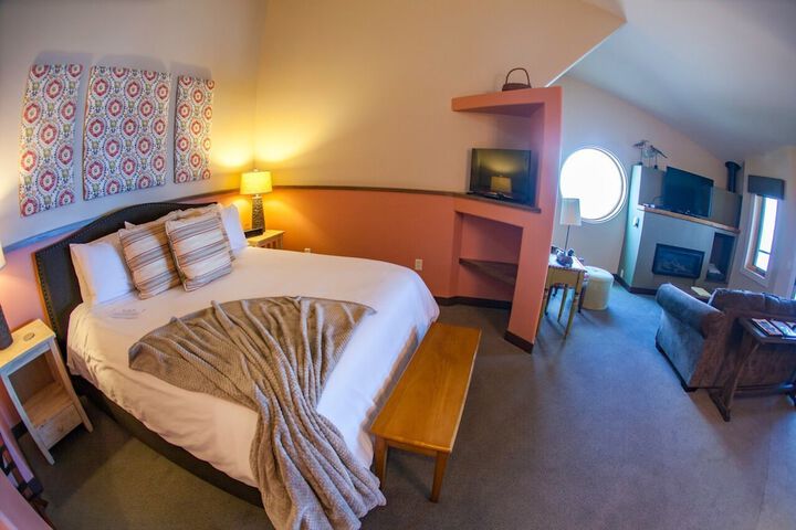 Room 10 of 49