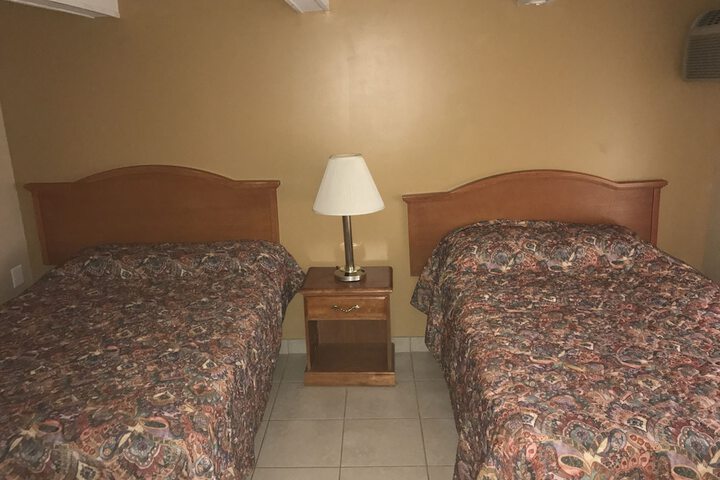 Room 15 of 16