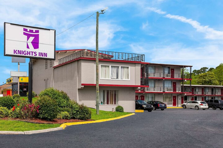 Hotel 4 of 30
