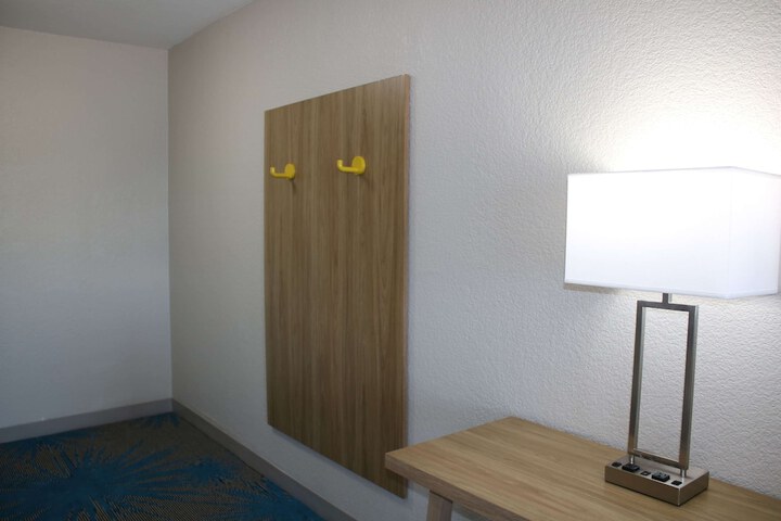Room 23 of 55