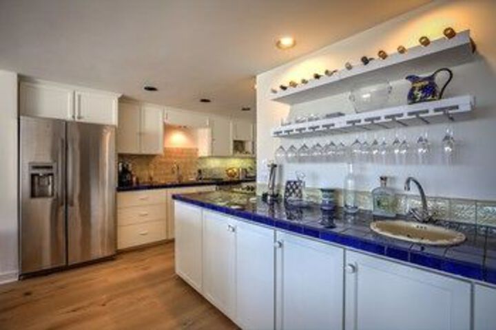 Modern 3Br Malibu Condo Pool Ocean Views Minutes to Beaches by RedAwni