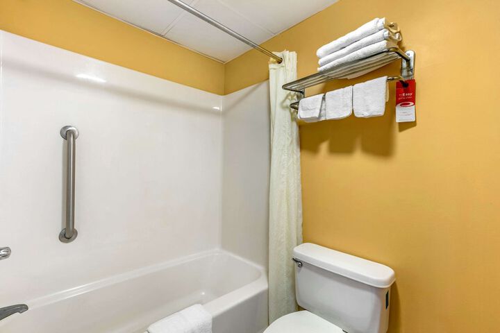 Room 12 of 34