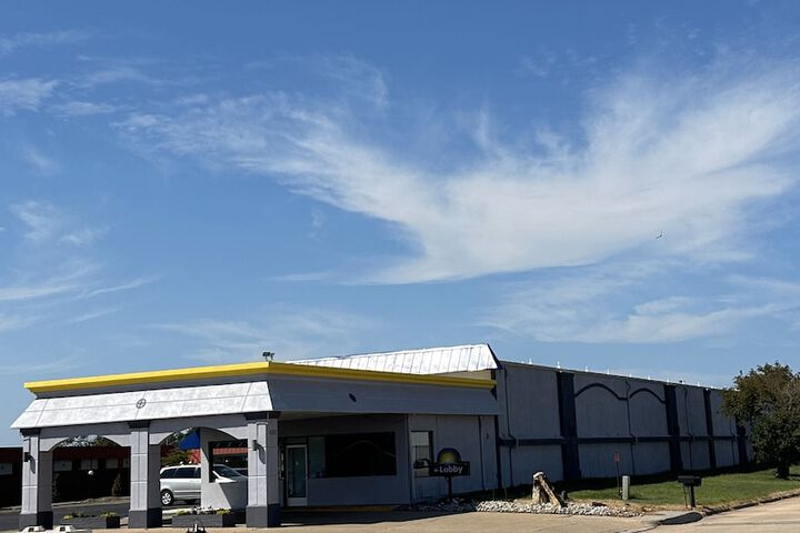 Days Inn by Wyndham Salina South