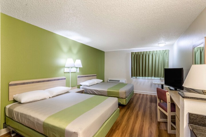 Room 29 of 37
