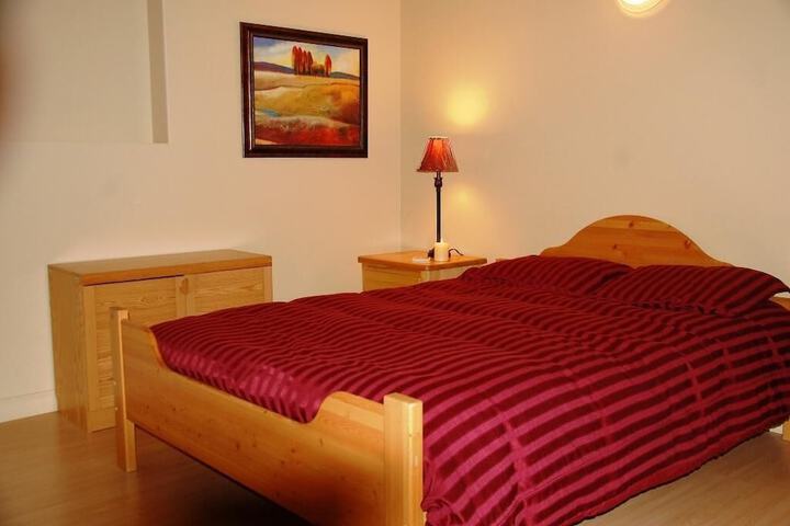 Room 25 of 44