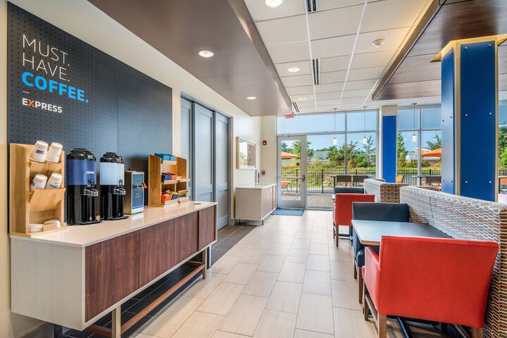Holiday Inn Express and Suites Asheboro by IHG
