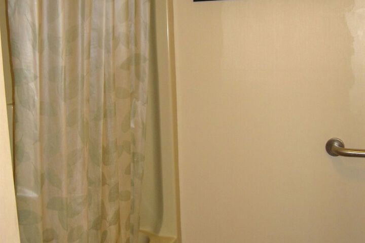 Room 46 of 60