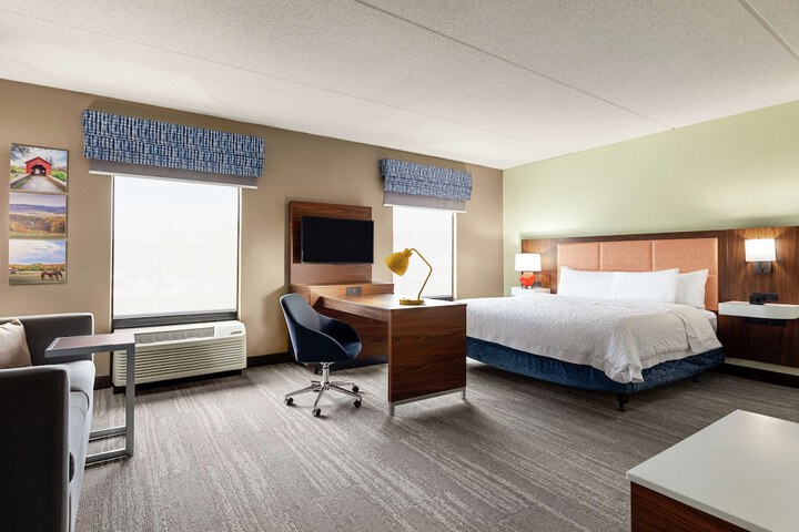 Room 17 of 44