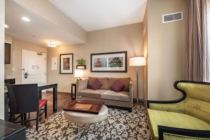 Homewood Suites by Hilton Oxnard / Camarillo