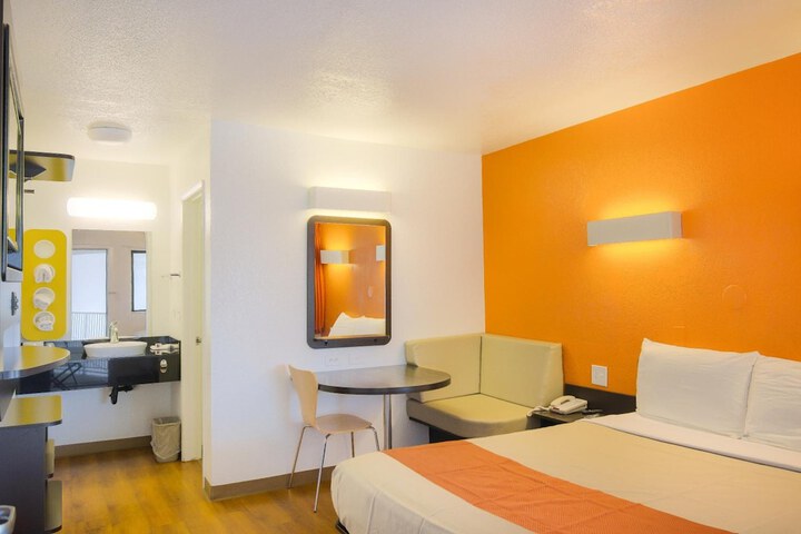 Room 20 of 46