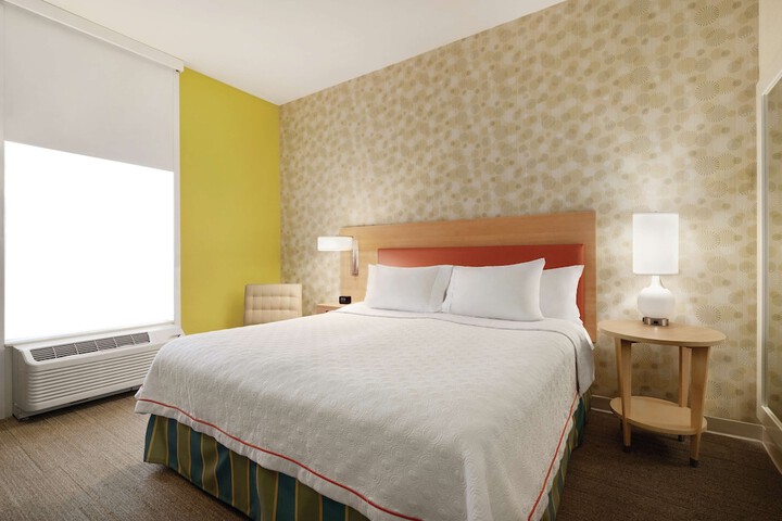 Room 20 of 38