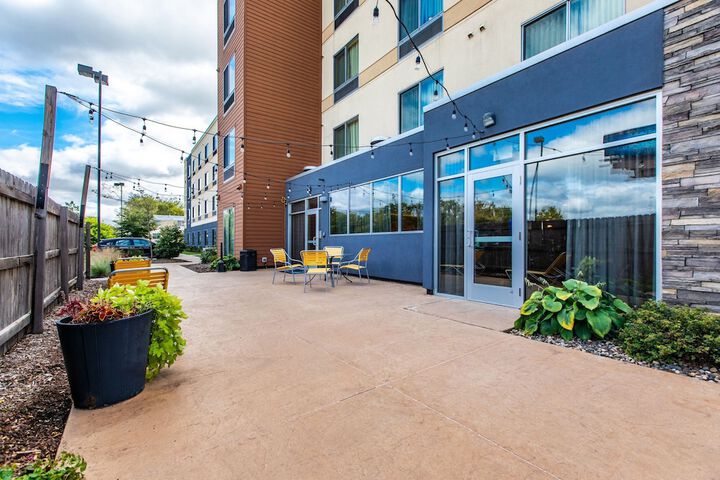 Fairfield Inn & Suites Rochester Mayo Clinic Area / St. Marys