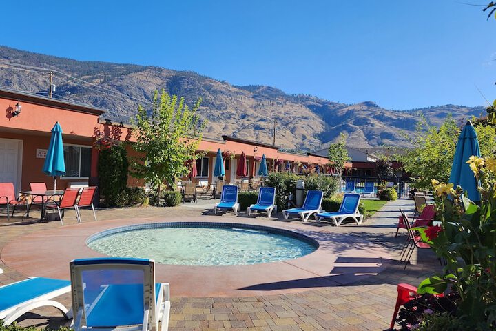 Sahara Courtyard Inn