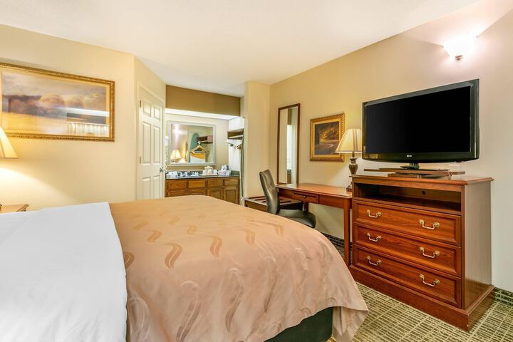 Quality Inn Johnson City I-26 exit 17