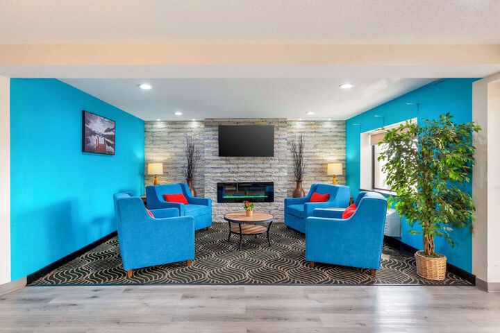 Hotel Interior 11 of 32