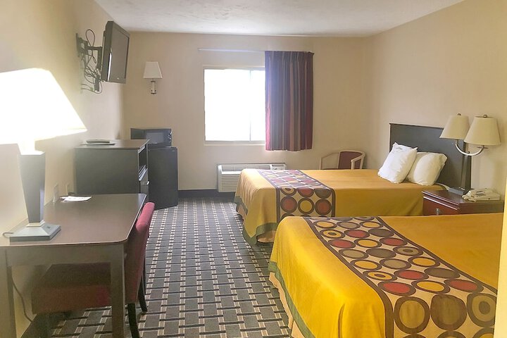 Room 6 of 20