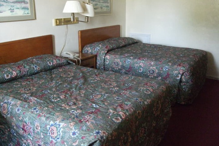 Room 8 of 8