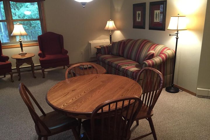 Room 13 of 26