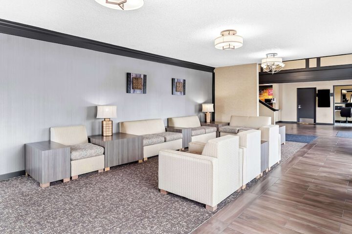 Hotel Interior 10 of 36