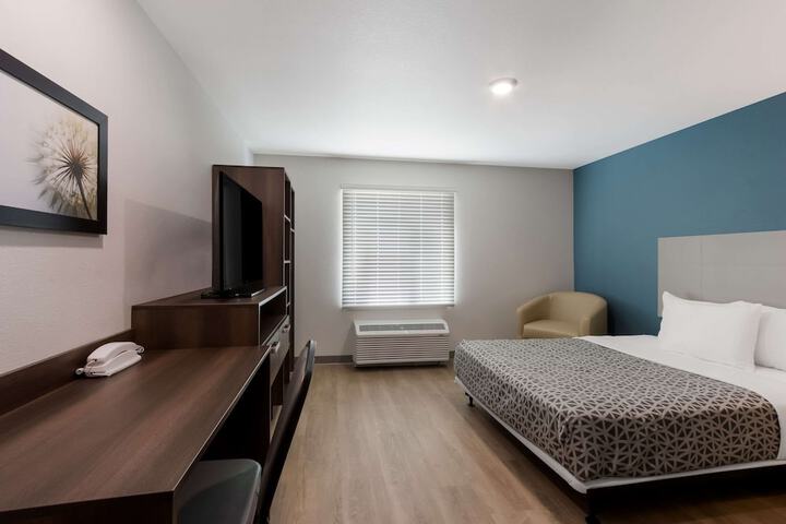 Room 22 of 32