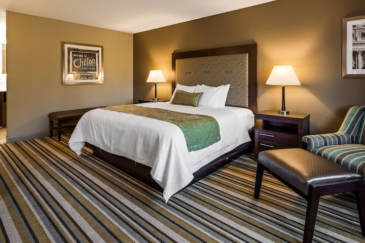 Room 21 of 35