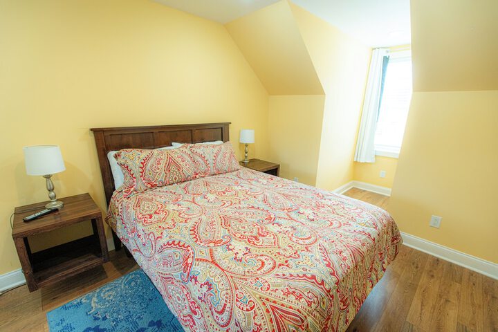 Room 36 of 76