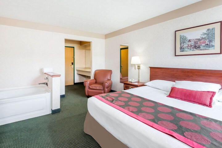Room 20 of 28