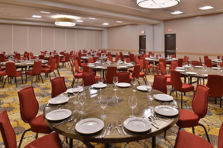 Crowne Plaza Shenandoah - Woodlands Area by IHG