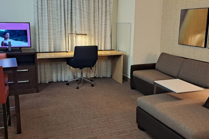 Room 37 of 46