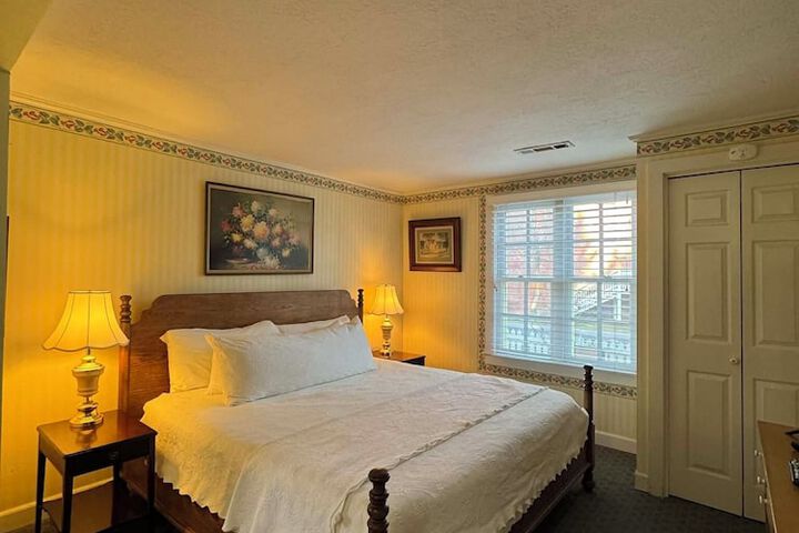 Cottage Nine in Jacksonville