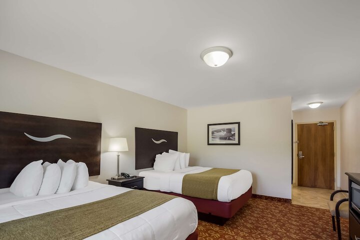 Room 22 of 35