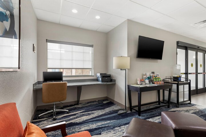 Comfort Inn Ballard-Roosevelt