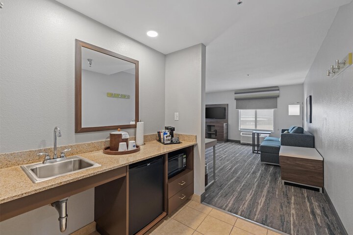 Hampton Inn & Suites Madera