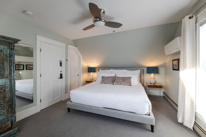 Room 29 of 72