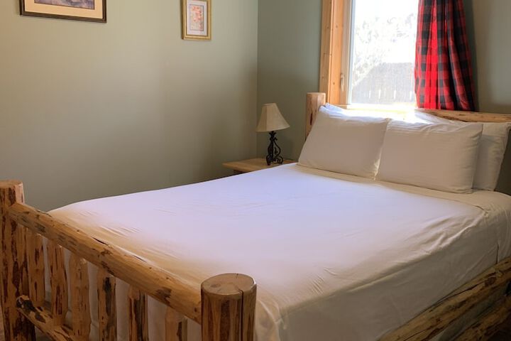 Room 45 of 164