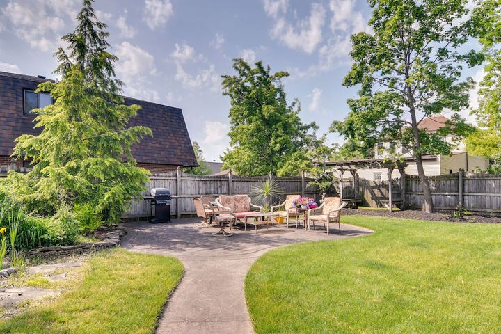 Tonawanda Vacation Rental 13 Mi to Niagara Falls