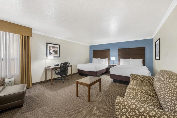 Best Western Airport Albuquerque InnSuites Hotel & Suites
