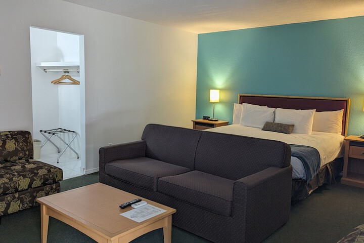 Room 31 of 39