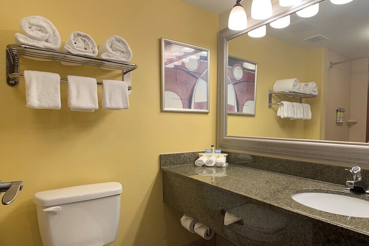 Room 28 of 45