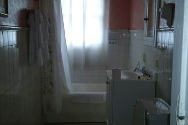 Room 14 of 34