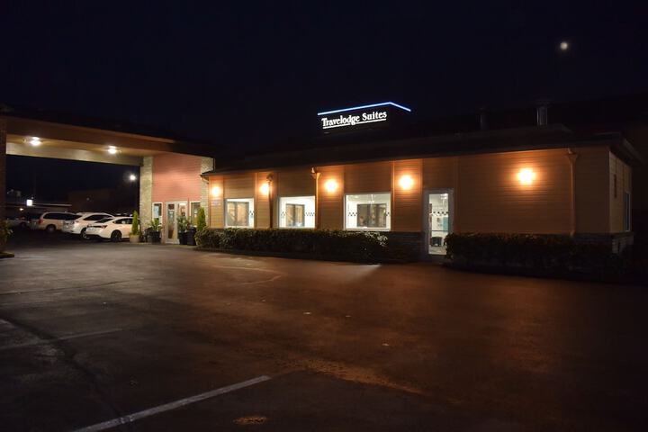 Travelodge Suites by Wyndham Newberg