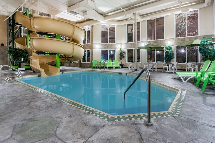Pool 2 of 18
