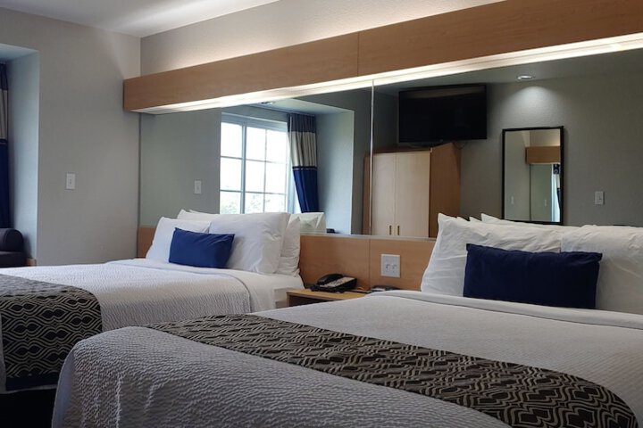 Room 15 of 21