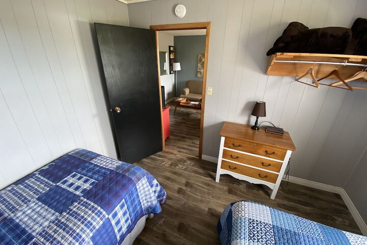 Room 42 of 102