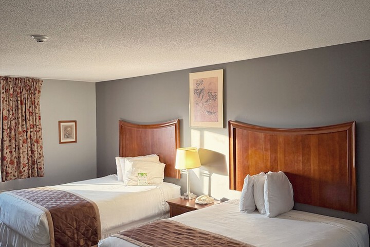 Room 14 of 22