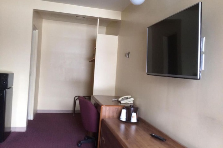 Room 31 of 38
